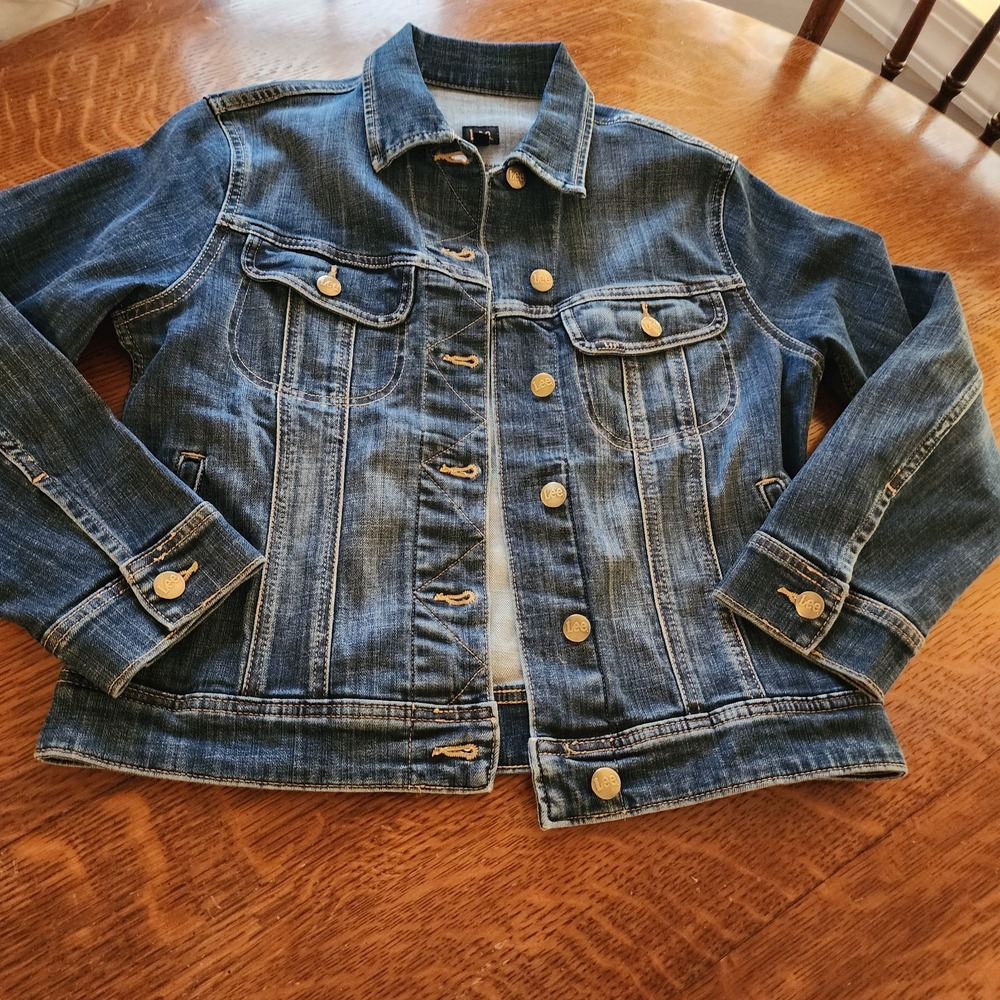 LEE‎ Denim Jacket Women's Blue Button Front Jean Medium Petite 90s EUC trendy